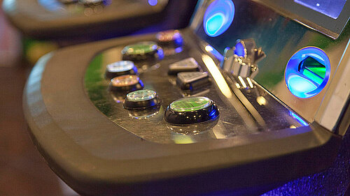 Image of a slot machine.